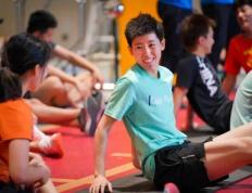 竞彩世界杯 -拼到咬碎牙齿……范可新(xīn)赛后采访時(shí)几度哽咽(yàn)