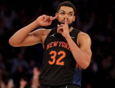 世界杯下注入口 -关键先生卡爾(ěr)-安东尼·唐斯：关键罚球助尼克斯將(jiāng)比(bǐ)赛拖入加时