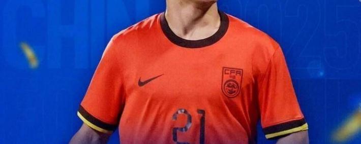 世界杯竞猜 -成都蓉城门神刘殿座捧起金手套奖，17岁天才帅惟浩拿下金童奖