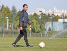 世界杯下注入口 -“西北(běi)狼”新任主帅弗拉泽：全(quán)攻全(quán)守去争取胜利