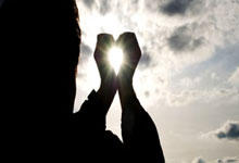 世界杯投注 -咪咕文化申请视频生成方法专利，解(jiě)决了(le)相关技术中(zhōng)的展(zhǎn)示解(jiě)说嘉宾的实时分析的方式的展(zhǎn)示效果较差的问题