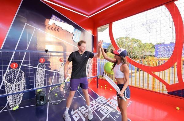 竞猜世界杯 -网球(qiú)人口增長(zhǎng)背后的(de)“新变量”：智能發(fā)球(qiú)机正成为球(qiú)員(yuán)的(de)“第二教練(liàn)”