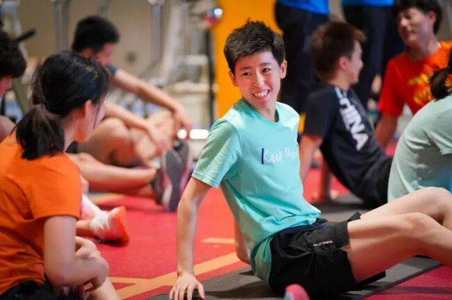 竞彩世界杯 -拼到咬碎牙齿……范可新(xīn)赛后采访時(shí)几度哽咽(yàn)