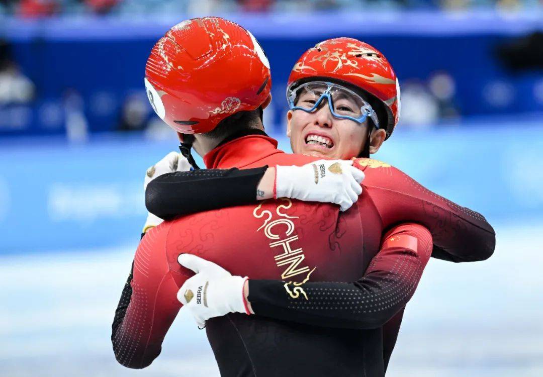 竞彩世界杯 -拼到咬碎牙齿……范可新(xīn)赛后采访時(shí)几度哽咽(yàn)