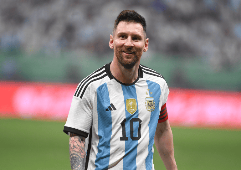 世界杯下注 -恭喜梅西！恭喜阿根廷队！小马哥替球王发声，2026年世界杯冲卫冕